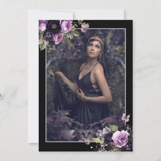 Quinceañera Gótica Morada y Negra con Flores Moody Kaart (Achterkant)