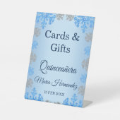 Quinceañera IJsblauw Zilver Winter Sneeuwvlok Reclamebord Met Voetstuk (Voorkant)