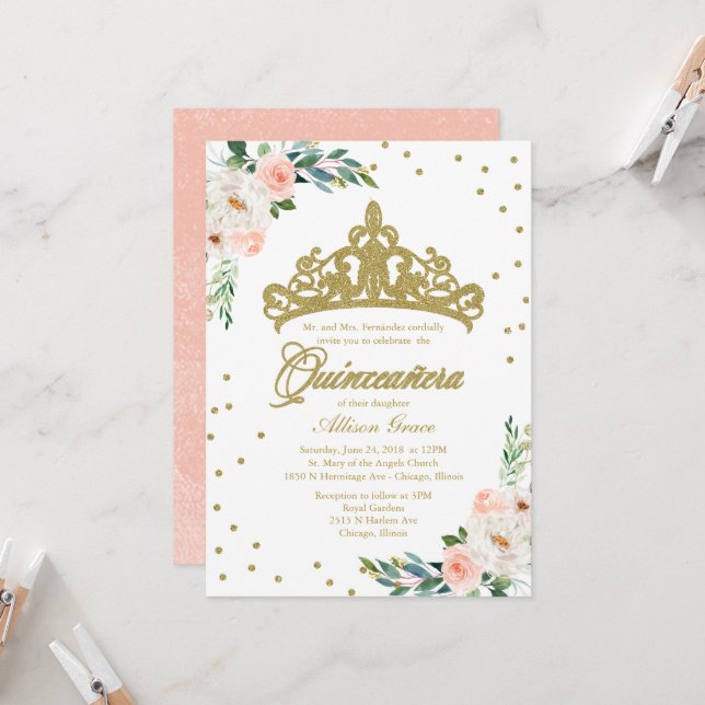 Quinceanera Invitation Gold Tiara en roze bloemen (Voorkant / Achterkant in situ)