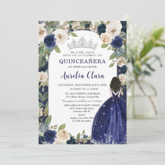 Quinceañera Marine Blauw Bloemen Prinses Verjaarda Kaart (Staand voorkant)