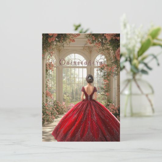 Quinceanera meisje draagt rode jurk in Atrium Kaart (Staand voorkant)