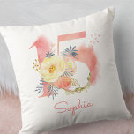 Quinceanera Nummer 15 Waterverf Mist Floral Kussen<br><div class="desc">Speciaal Quinceañera-kussen voor de 15de verjaardag van een speciale jonge vrouw. Deze keepaardkussen hebben een getal van 15 in zwarte perzikroze waterverven mist, met bloemen in perzik en geel. De sjabloon is klaar voor u om u te personaliseren met jouw naam, gekarteld in perzikroze typografie. Blader naar mijn winkel voor...</div>