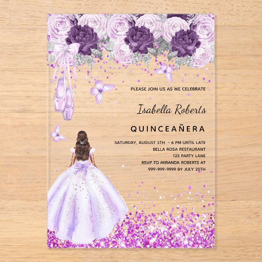 Quinceanera paarse ballerina jurk bloemen doorzich acryl uitnodigingen (Voorkant)