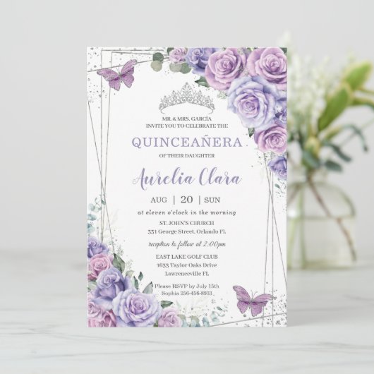 Quinceañera Paarse Lila Floral Butterflies Silver Kaart (Staand voorkant)