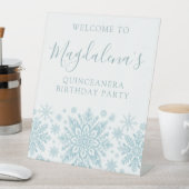 Quinceanera Party Blauw Wit Sneeuwvlok Welkom Reclamebord Met Voetstuk (Insitu)