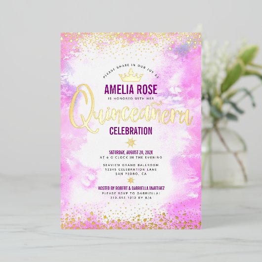 Quinceañera Pink Waterverf Girly Crown Real Gold Folie Uitnodiging (Staand Voorkant)