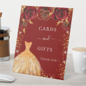 Quinceanera red gold glitter jurk florale cadeaus reclamebord met voetstuk (Insitu)