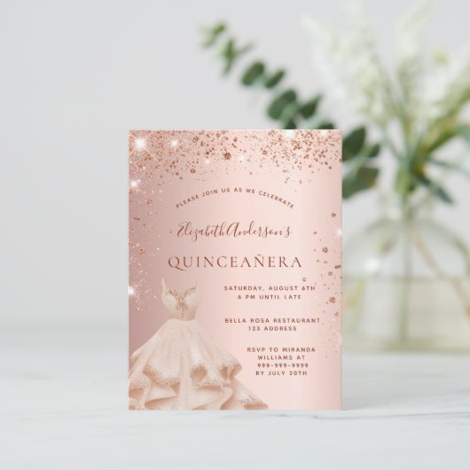 Quinceanera roos goudglitterjurk uitnodiging briefkaart (Staand voorkant)