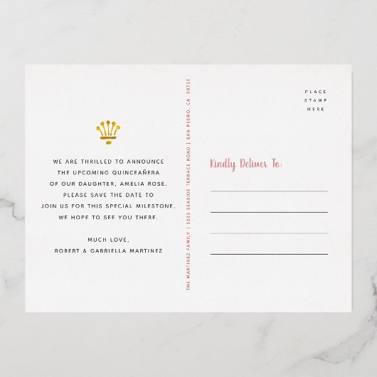 Quinceañera Save Date Crown Blush Pink Real Gold Folie Uitnodiging Briefkaart (Achterkant)