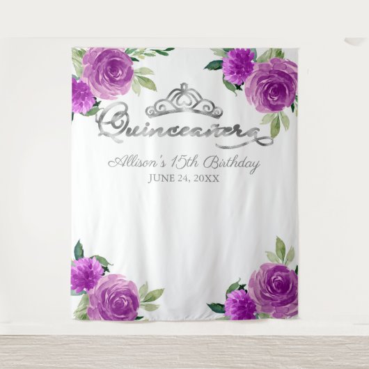 Quinceanera Silver Tiara Paarse Floral Backdrop Wandkleed (Voorkant)