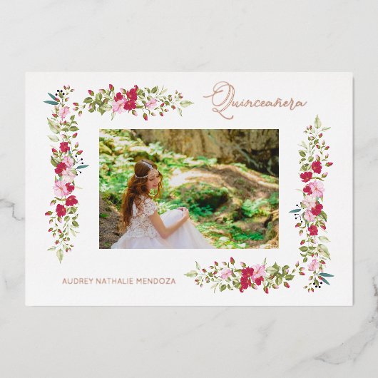 Quinceañera Spanish Whimsical Typography Flowers Folie Uitnodiging (Voorkant)