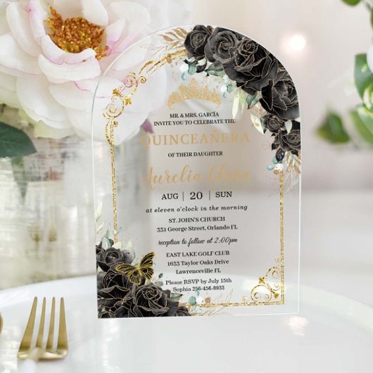 Quinceañera Sweet 16 Zwarte Rozen Floral Gold Arch Acryl Uitnodigingen