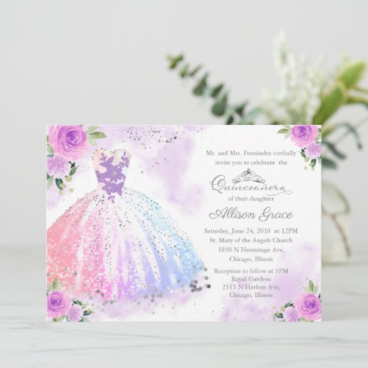 Quinceanera uitnodiging zilveren pastel kleur jurk (Staand voorkant)