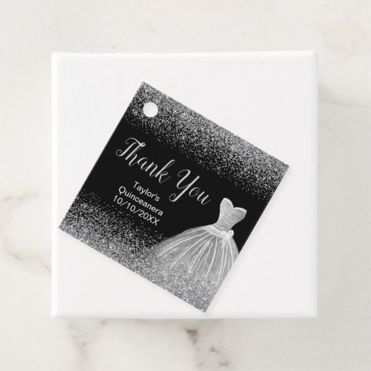 Quinceanera zilveren jurk faux glitter bedankjes labels (In situ)