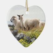 Quirky Design - Schapen in een veld Keramisch Ornament (Rechts)