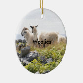 Quirky Design - Schapen in een veld Keramisch Ornament (Rechts)