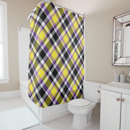 Quirky Eclectische Boho Nonbinary Plaid Pride Vlag Douchegordijn (In situ)