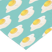 Quirky Fried Egg Graphic Pattern op Blauwgroen Korte Tafelloper (Hoek)