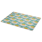 Quirky Fried Egg Graphic Pattern op Blauwgroen Snijplank (Hoek)