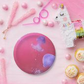 Quirky Jellyfish in the Pink Water Papieren Bordje (Feest)