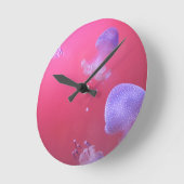 Quirky Jellyfish in the Pink Water Ronde Klok (Hoek)