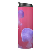 Quirky Jellyfish in the Pink Water Thermosbeker (Geroteerd rechts)
