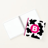 Quirky Koe Patroon roze Monogram Notitieboek (Binnen)