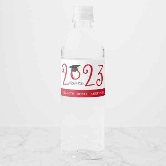 Quirky Text Red 2023 Graduate Waterfles Etiket (Voorkant)