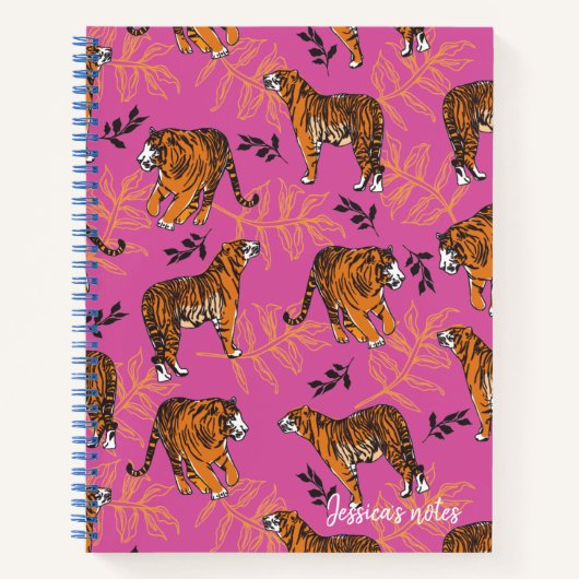 Quirky Tiger Pattern op Bright Roze Notitieboek (Voorkant)