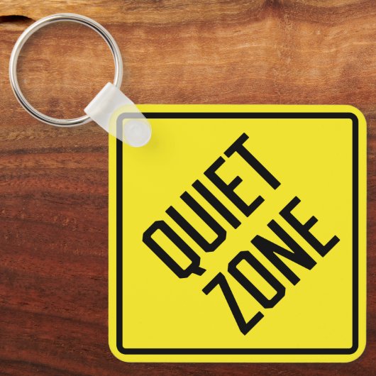 Quite Zone Metal Vierkante Sleutelhanger (Voorkant)