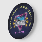 Quiz Night Neon Style tekent aangepaste tekst aan Grote Klok (Hoek)