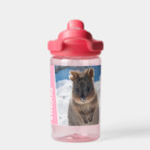 Quokka on the Beach Australia, Pink Accent Girls Waterfles (Achterkant)