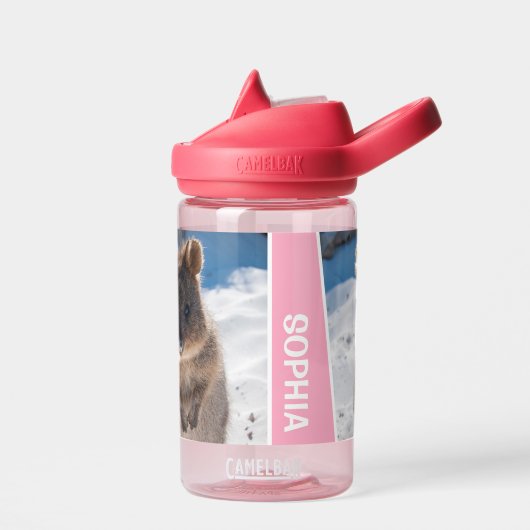 Quokka on the Beach Australia, Pink Accent Girls Waterfles (Links)