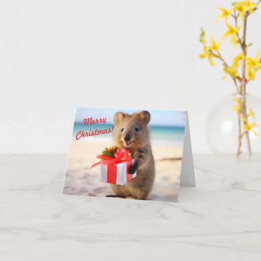 Quokka Selfie op het strand - Kerstmis Kaart (Gele Bloem)