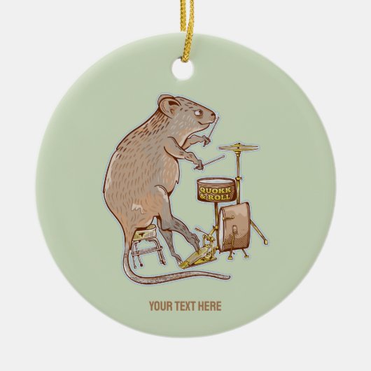 Quokka Spelen Drums Keramisch Ornament (Voorkant)
