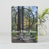 Quote Foto Pine Tree Forest Background Memorial Programmakaart (Staand voorkant)