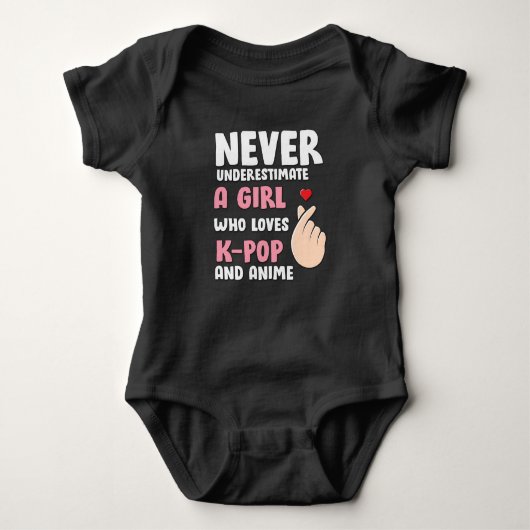 Quottes voor animatie en K-pop: nooit een meisje o Romper (Voorkant)