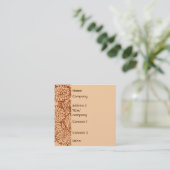 R initiaal met Chrysanthema's Vierkante Visitekaartje (Staand voorkant)