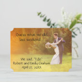 Raad eens wat we met huwelijkskoninklijke aankondi kaart (Staand voorkant)