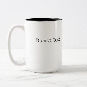 Raak de mok van Two-Tone koffie niet aan