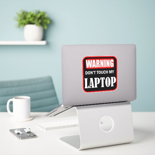 raak mijn laptop niet aan sticker (Laptop op bureau)