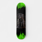 Raas Reaper skateboard met groene ontvlammen (Voorkant)