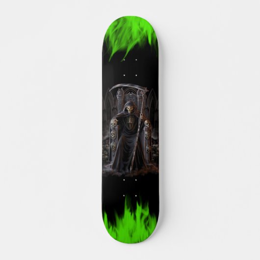 Raas Reaper skateboard met groene ontvlammen (Voorkant)
