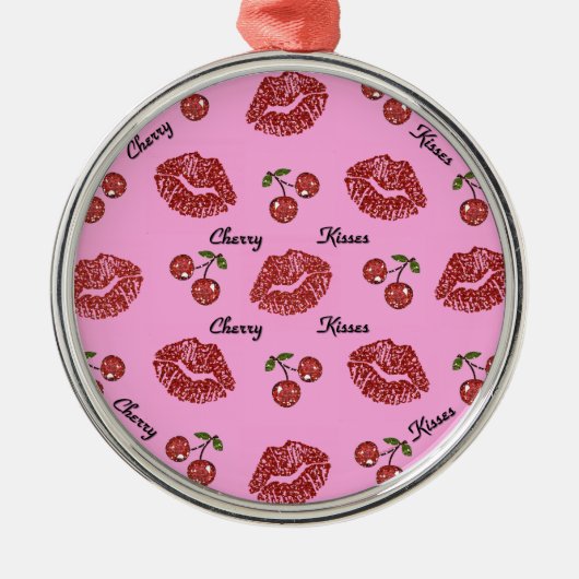 RAB Rockabilly Cherry Kisses op roze Metalen Ornament (Voorkant)