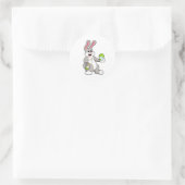 Rabbit at Painting with Egg Ronde Sticker (Tas)