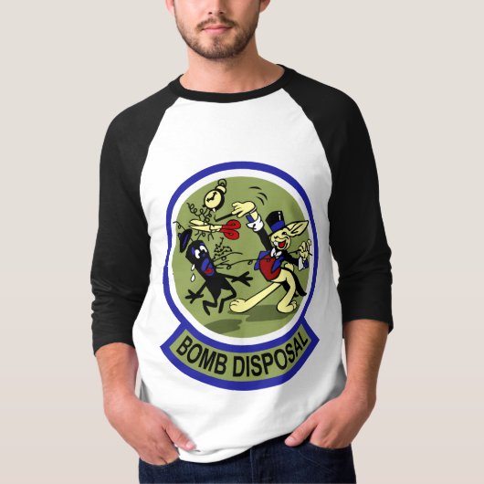 Rabbit Bomb Disposal T-shirt (Voorkant)