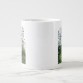 Rabbit in a Cabbage Patch Grote Koffiekop (Voorkant)