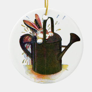 Rabbit in Watering Can Keramisch Ornament