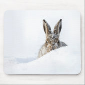 Rabbit Peeking Over a Snowdrift Muismat (Voorkant)