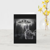 Rabbit Selfie With Ufo - Funny Bunny Graphic Alien Kaart (Gele Bloem)